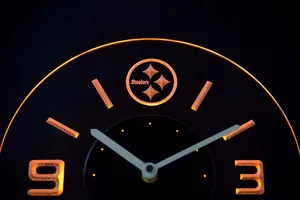 Pittsburgh Steelers Modern LED Neon Wall Clock