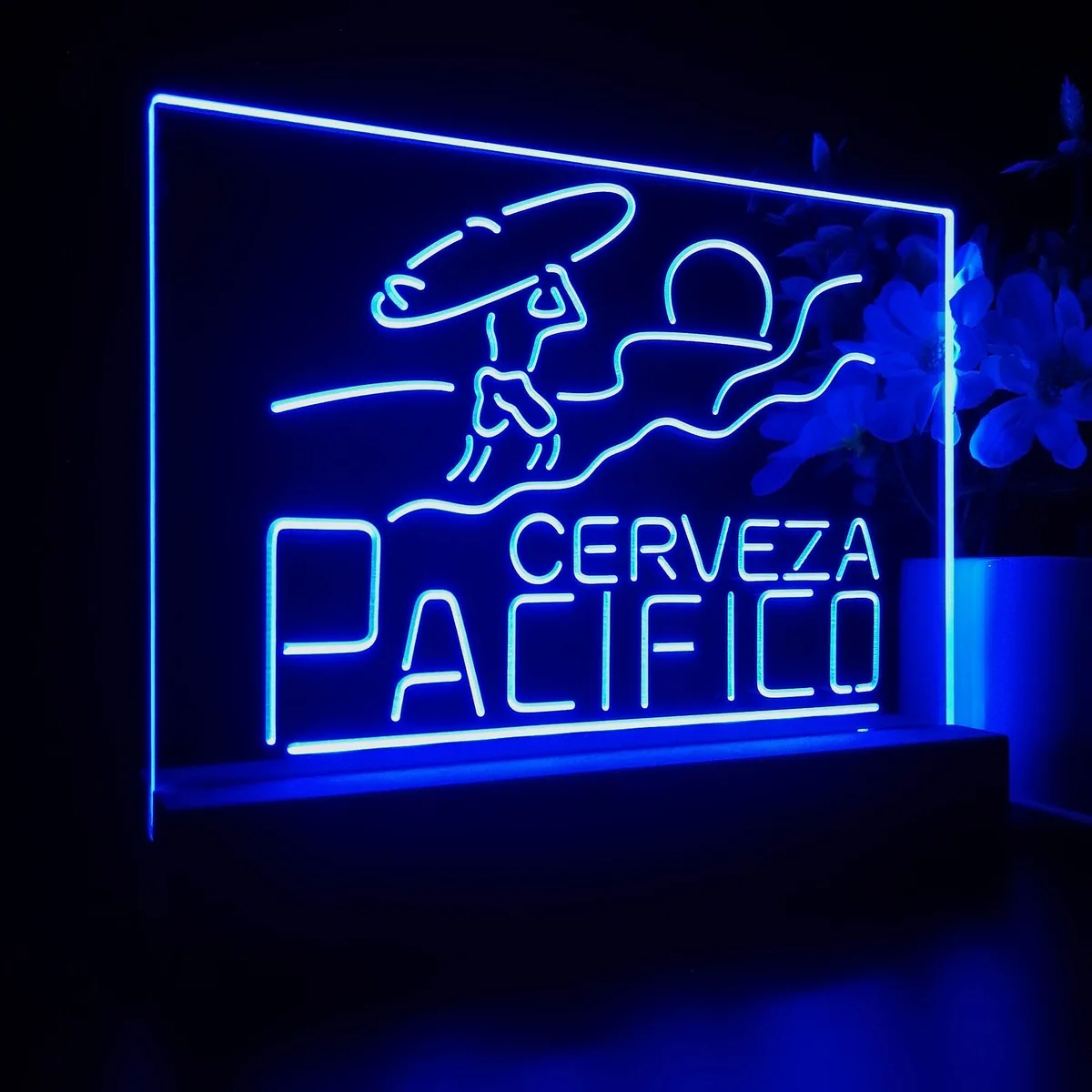 Cerveza Pacifico Surf LED Desk Light