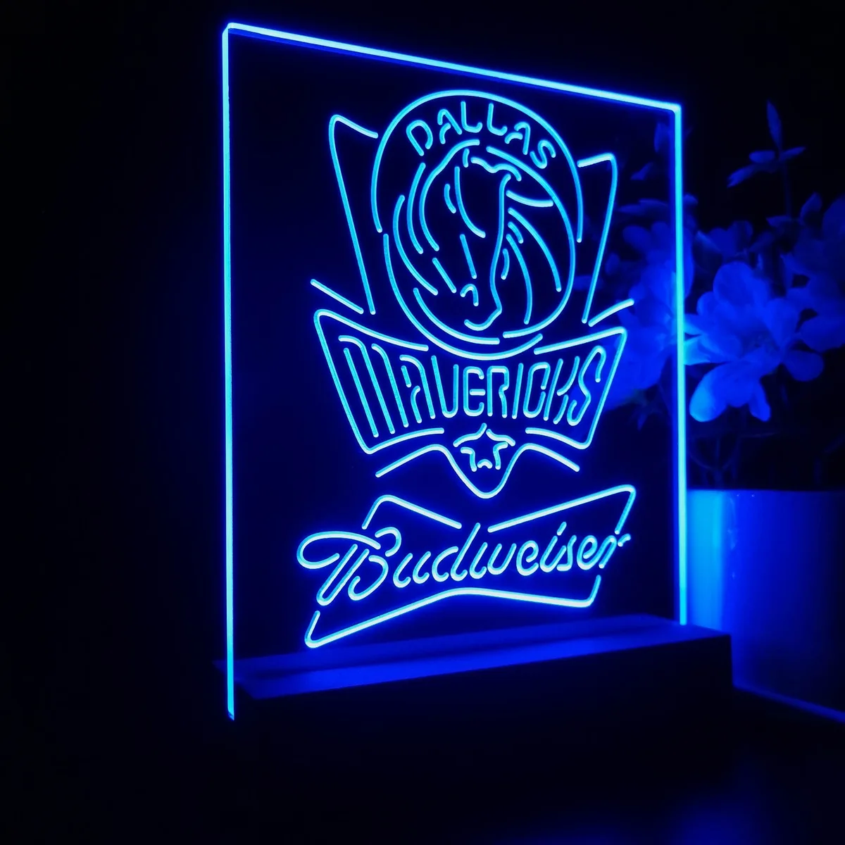 Dallas Mavericks Budweiser LED Desk Light