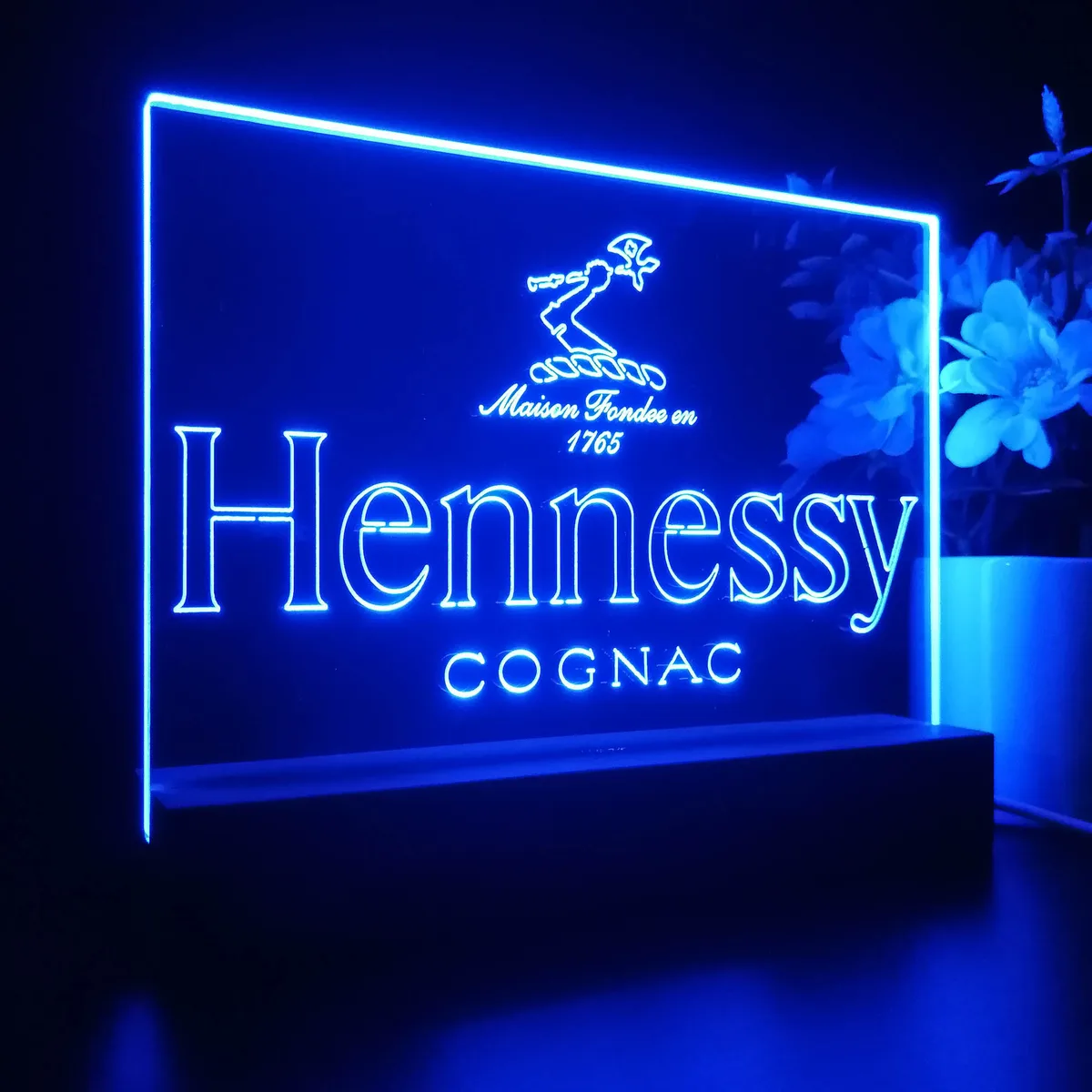 Hennessy Logo 1 LED Desk Light