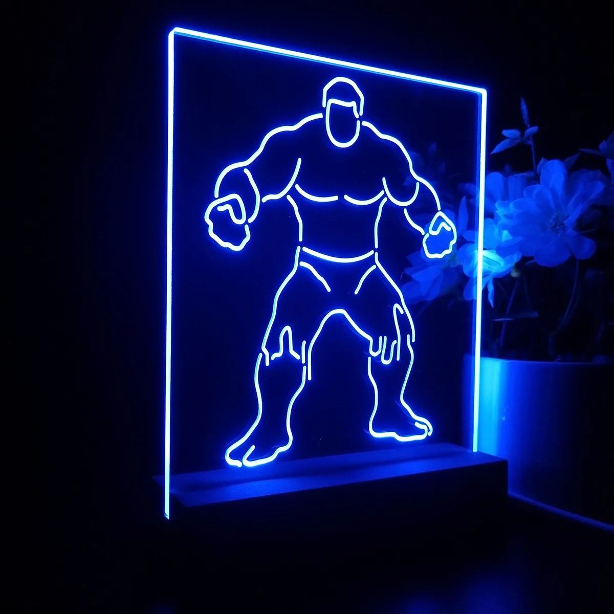 Hulk LED Desk Light