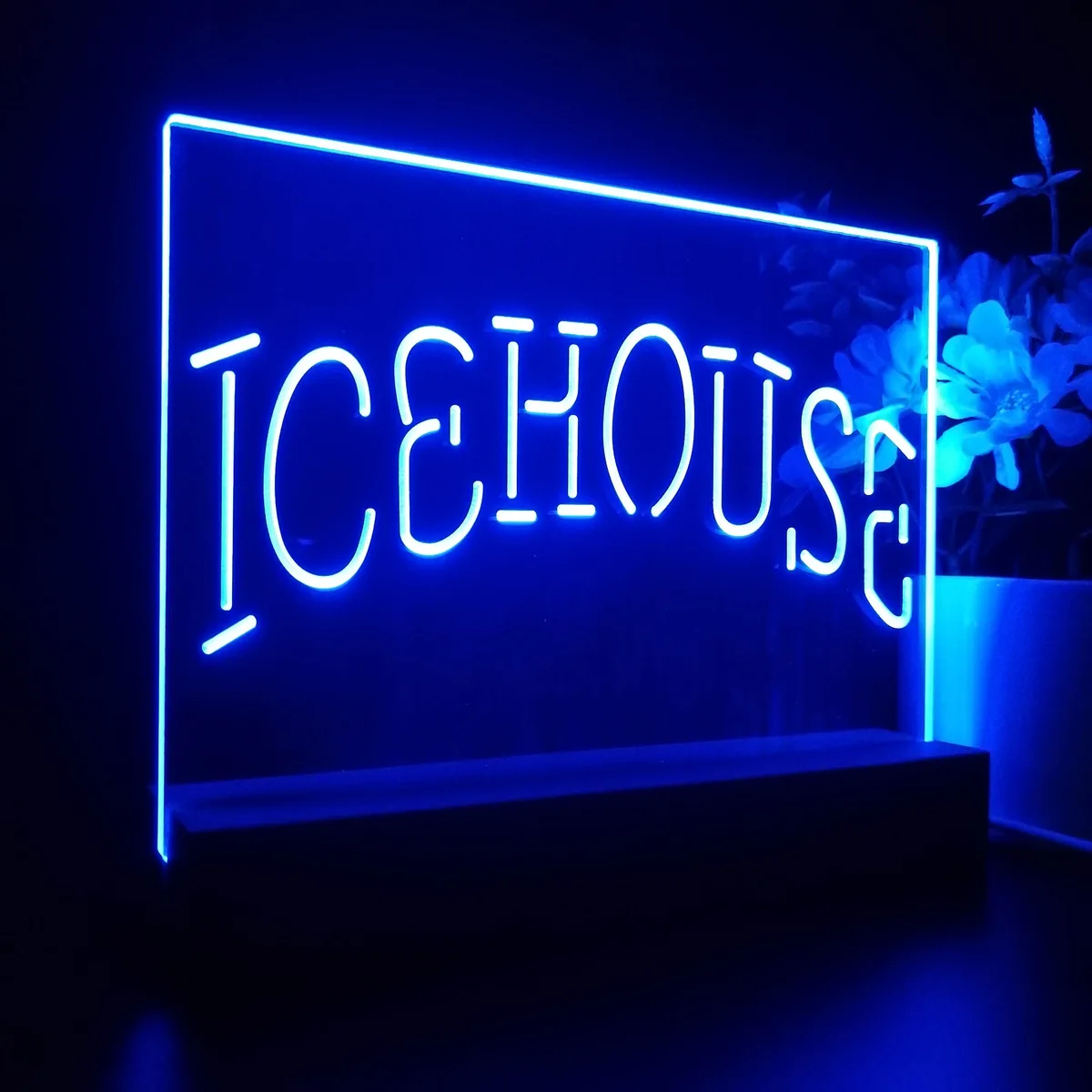 Ice House Logo LED Desk Light
