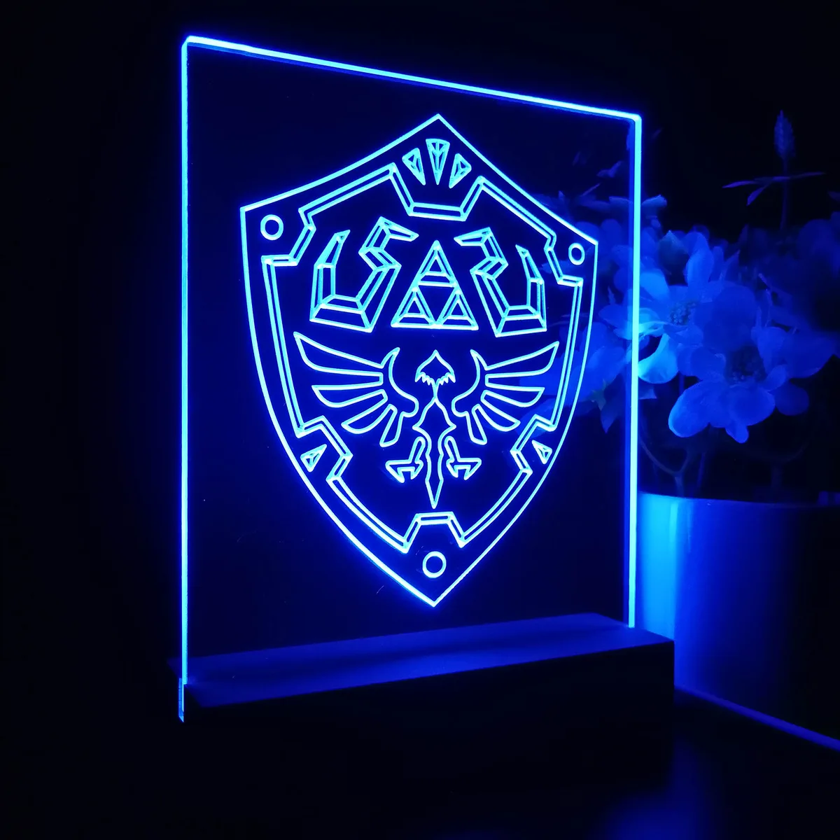 Legend of Zelda Hylian Shield LED Desk Light