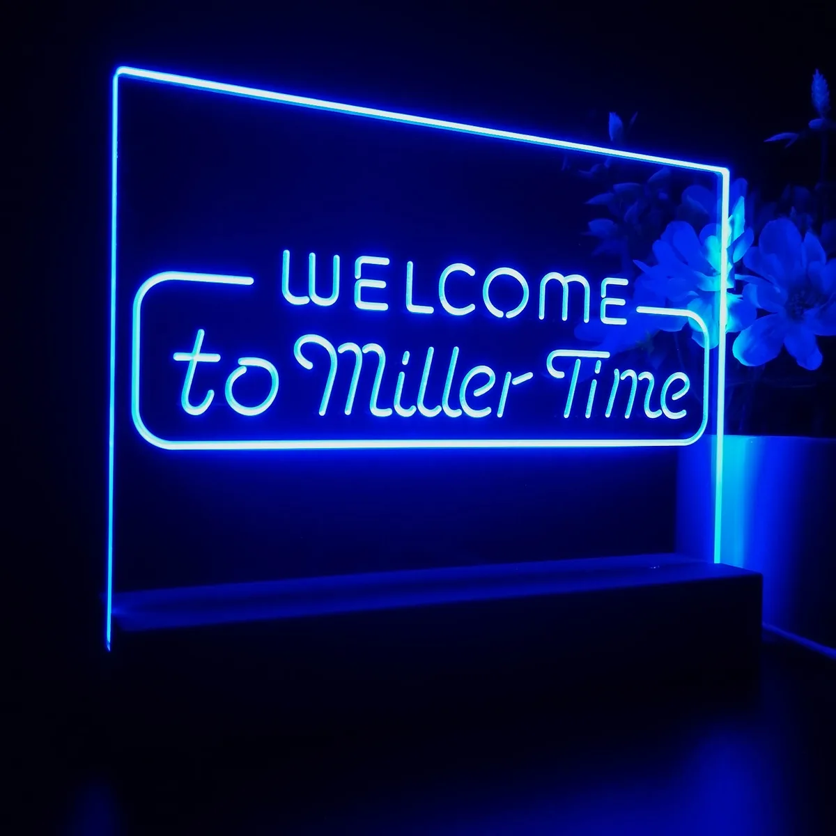 Miller Welcome LED Desk Light