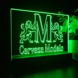 Modelo M Logo LED Desk Light