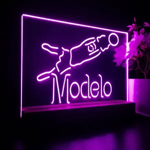 Modelo Soccer Goalie LED Desk Light