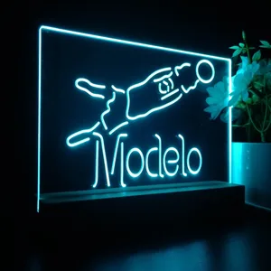 Modelo Soccer Goalie LED Desk Light