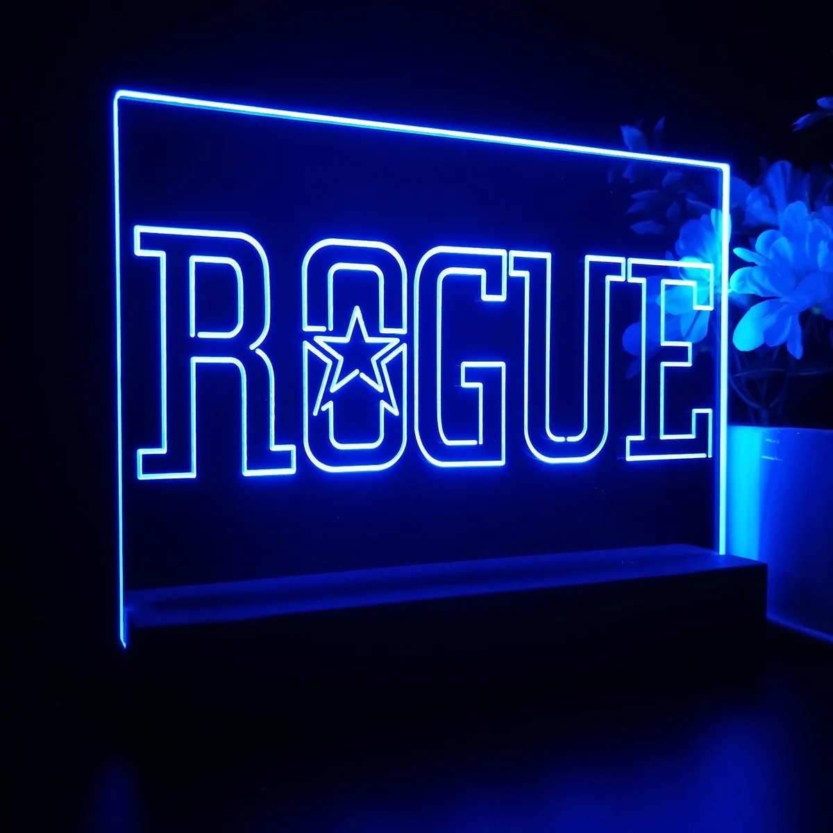Rogue Small Star LED Desk Light