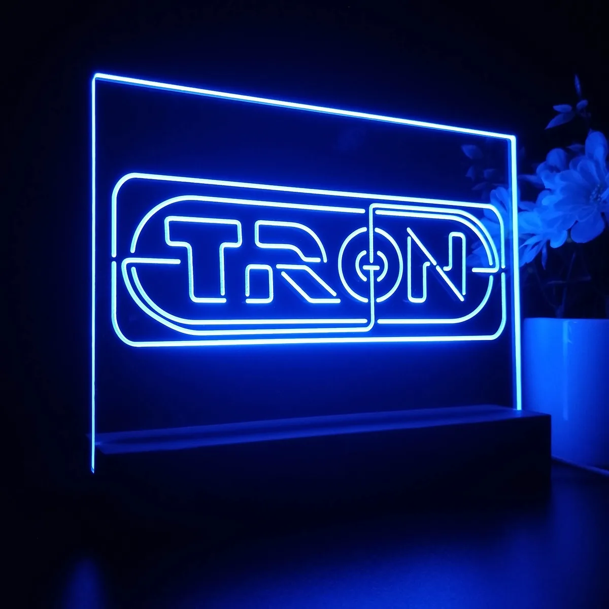 Tron LED Desk Light